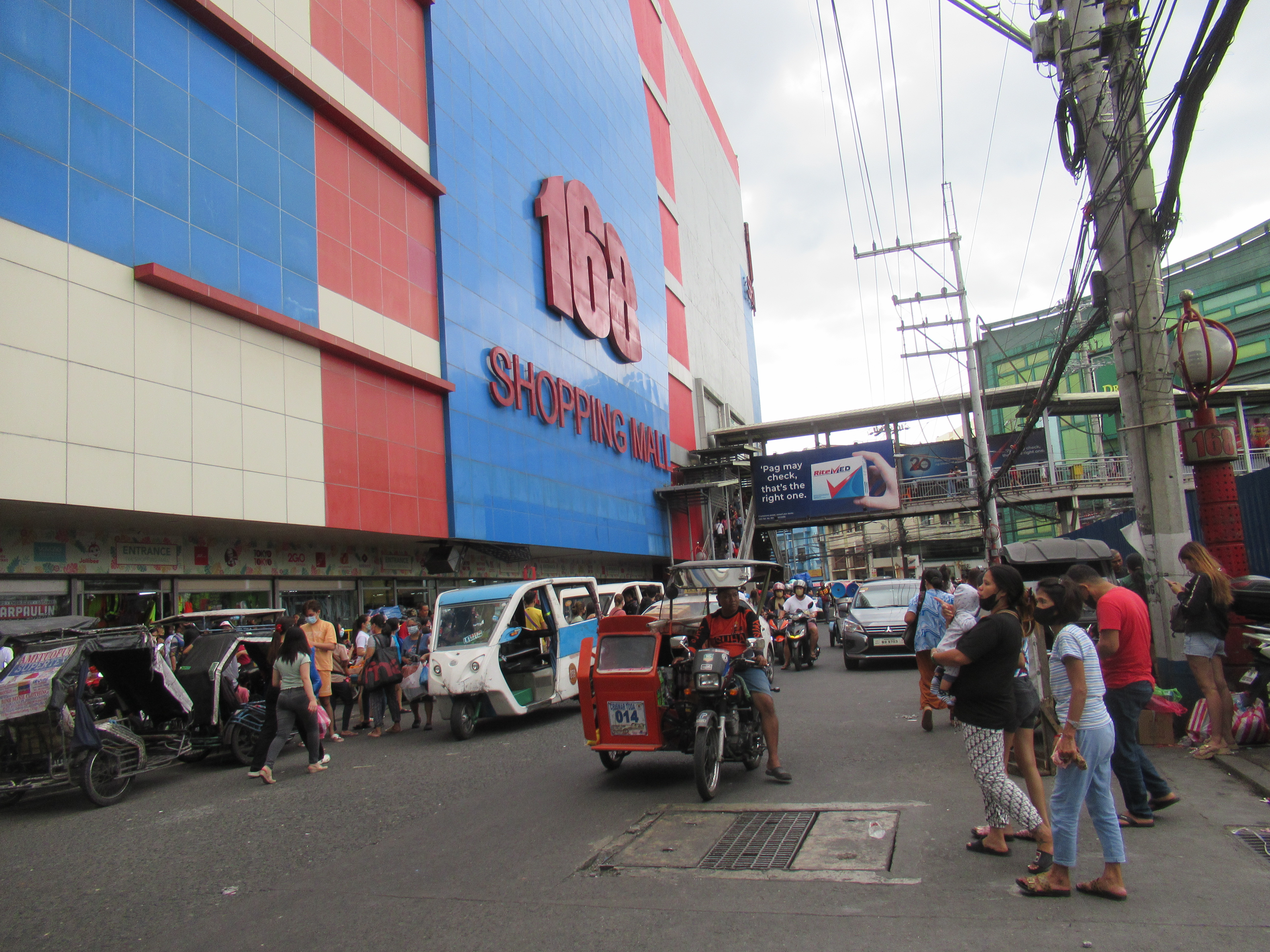 Famous Markets & Bazaars in Manila
